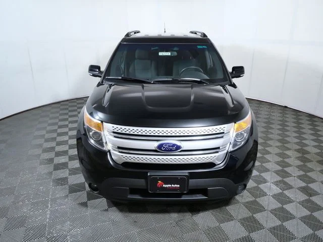 Used 2014 Black Ford XLT image 3