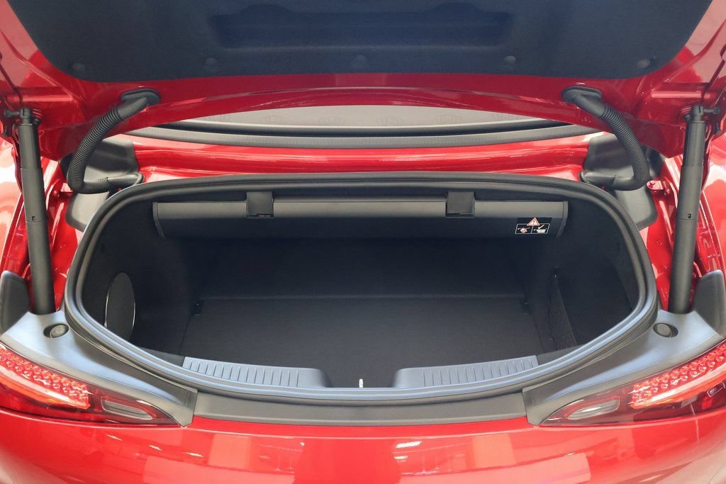 New 2026 MANUFAKTUR garnet red metallic (Red Ambiance) Mercedes-Benz Maybach SL 680 image 19