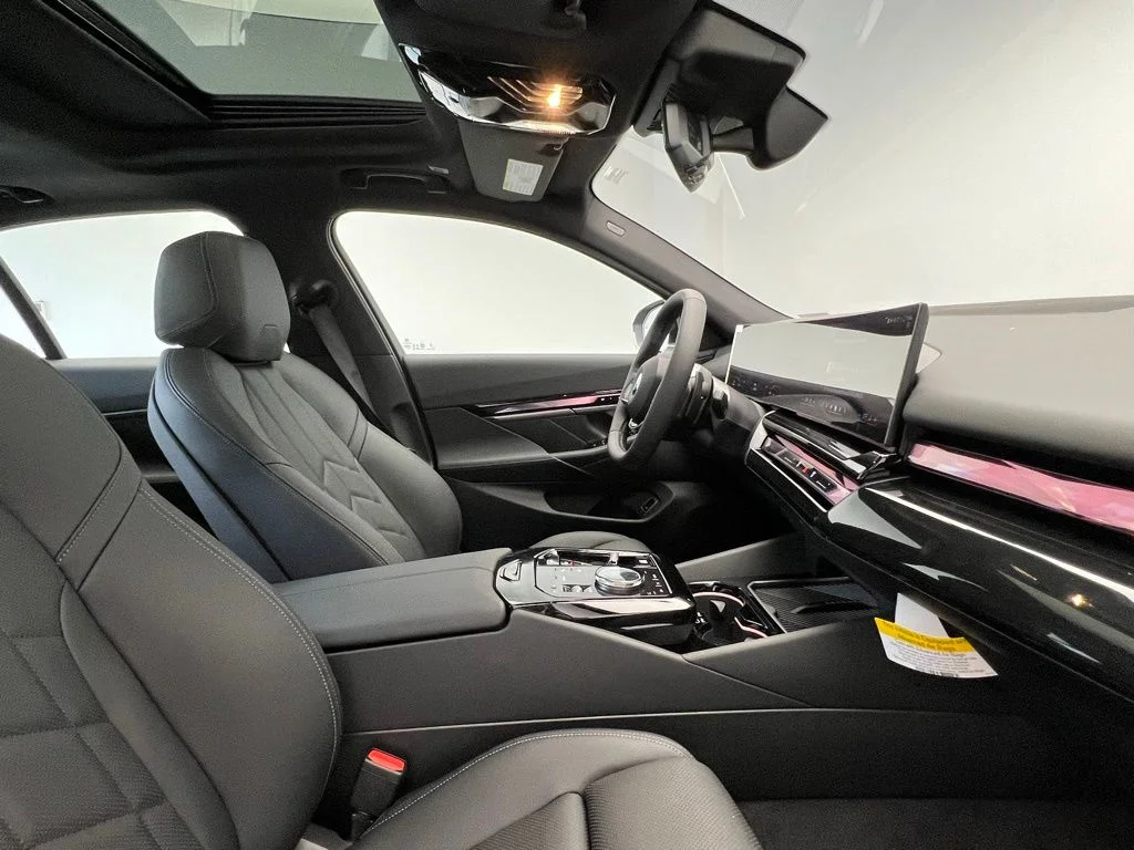 New 2027 Black Sapphire Metallic BMW 530i image 6