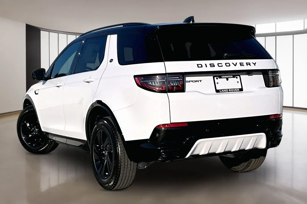 New 2026 White Land Rover Landmark image 3