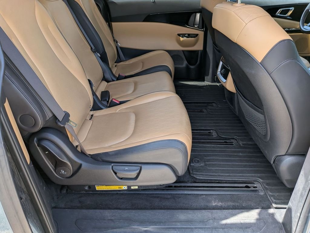 Used 2024 Blue Kia EX image 17