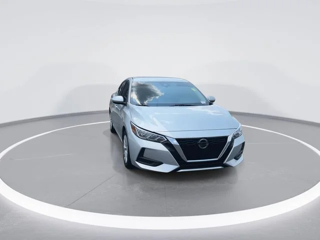 Used 2023 Silver Nissan S image 3