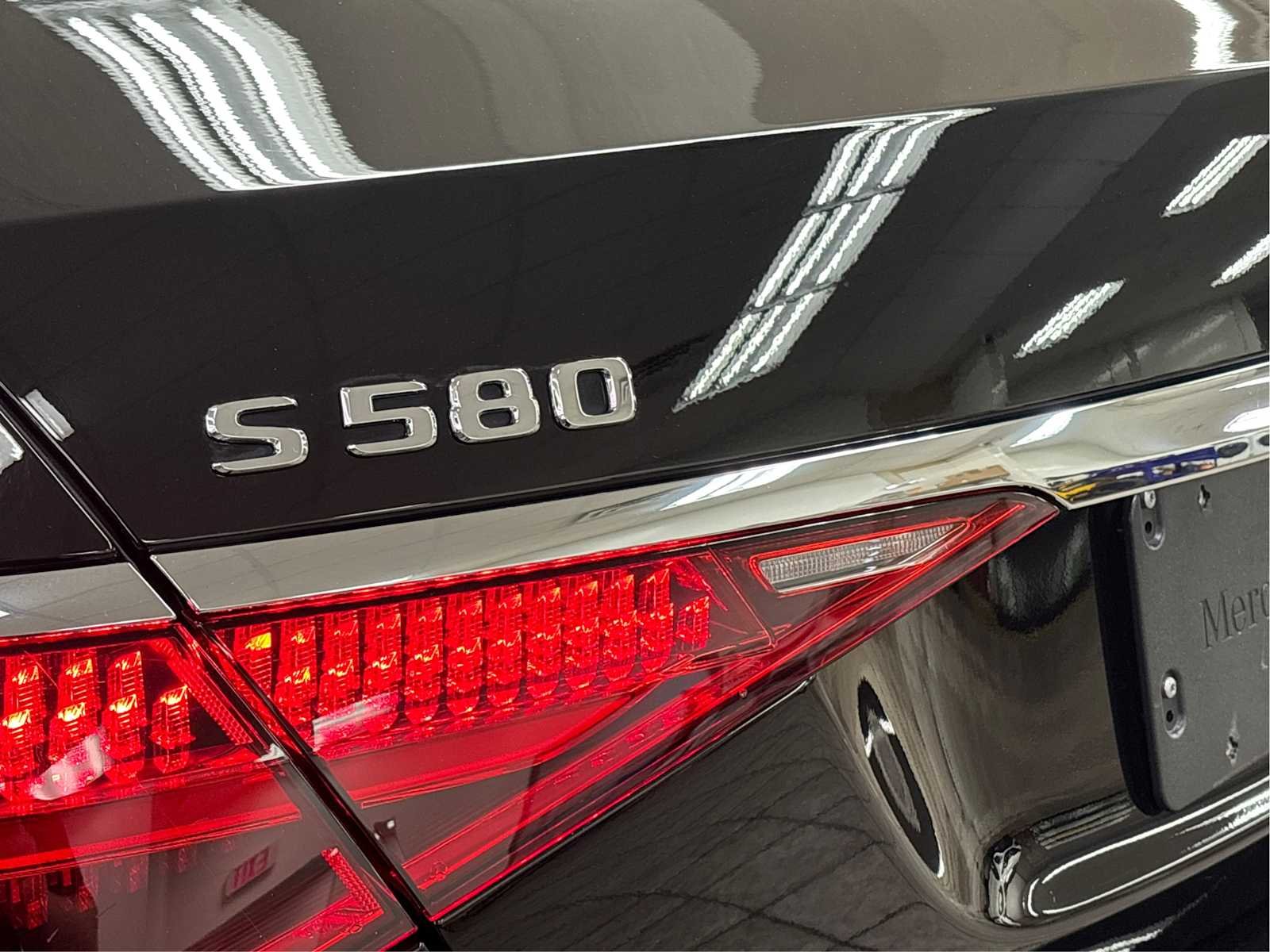 Certified Used 2023 Black Mercedes-Benz S 580 image 16
