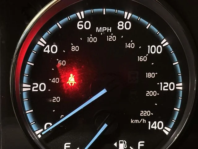 Used 2017 Magnetic Gray Metallic Toyota XLE image 31