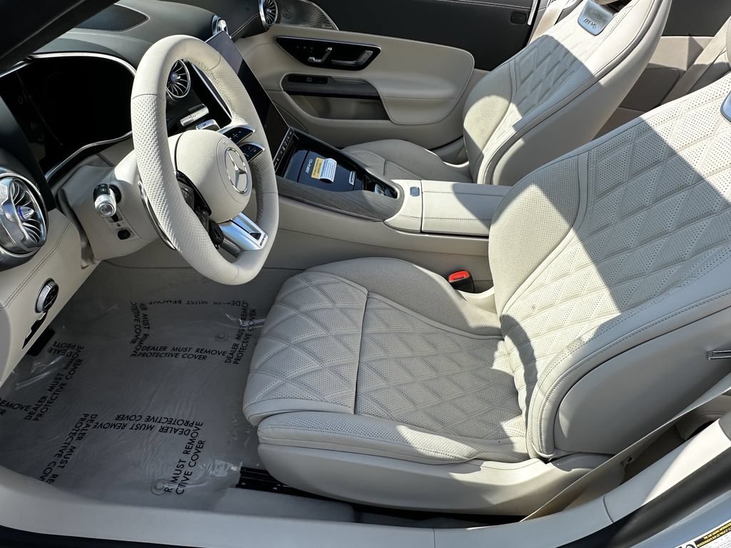 New 2026 MANUFAKTUR Moonlight White Metallic Mercedes-Benz AMG® SL 43 image 43