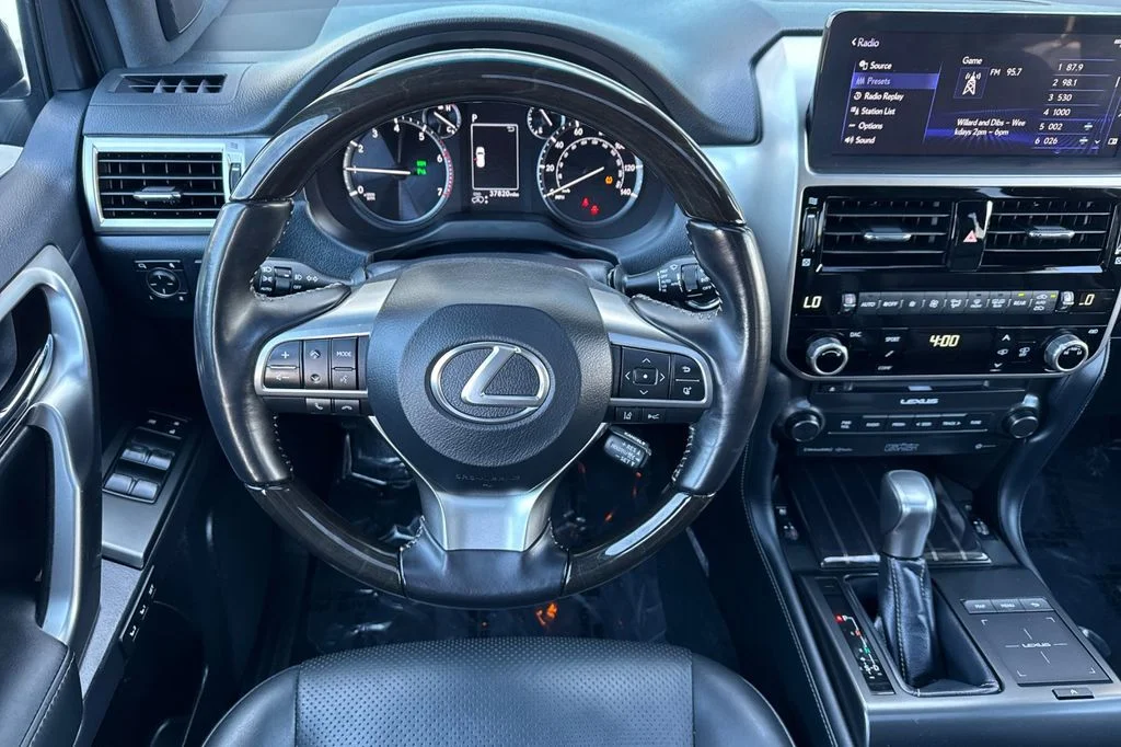 Used 2023 Black Lexus 460 Luxury image 16
