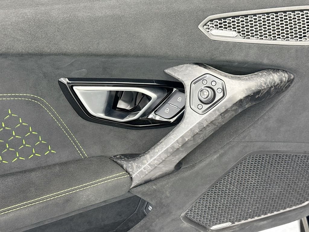 Used 2018 Nero Noctis Lamborghini Performante image 28