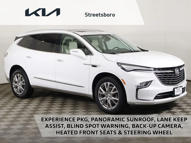 2023 Buick Enclave Essence