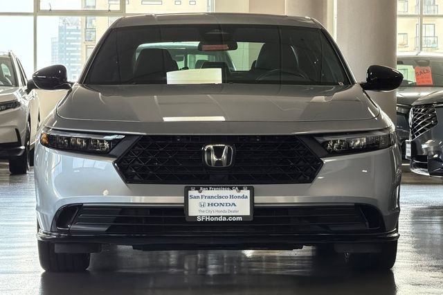 Used 2024 Solar Silver Metallic Honda Sport-L image 11