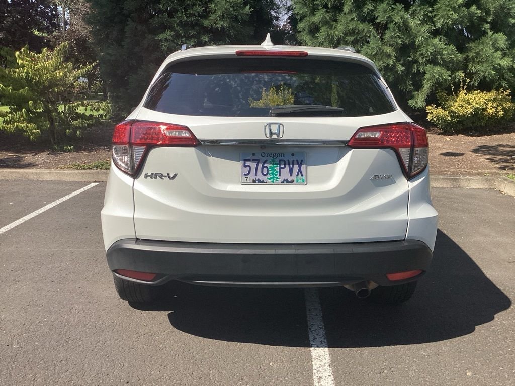 Used 2022 White Honda EX image 19
