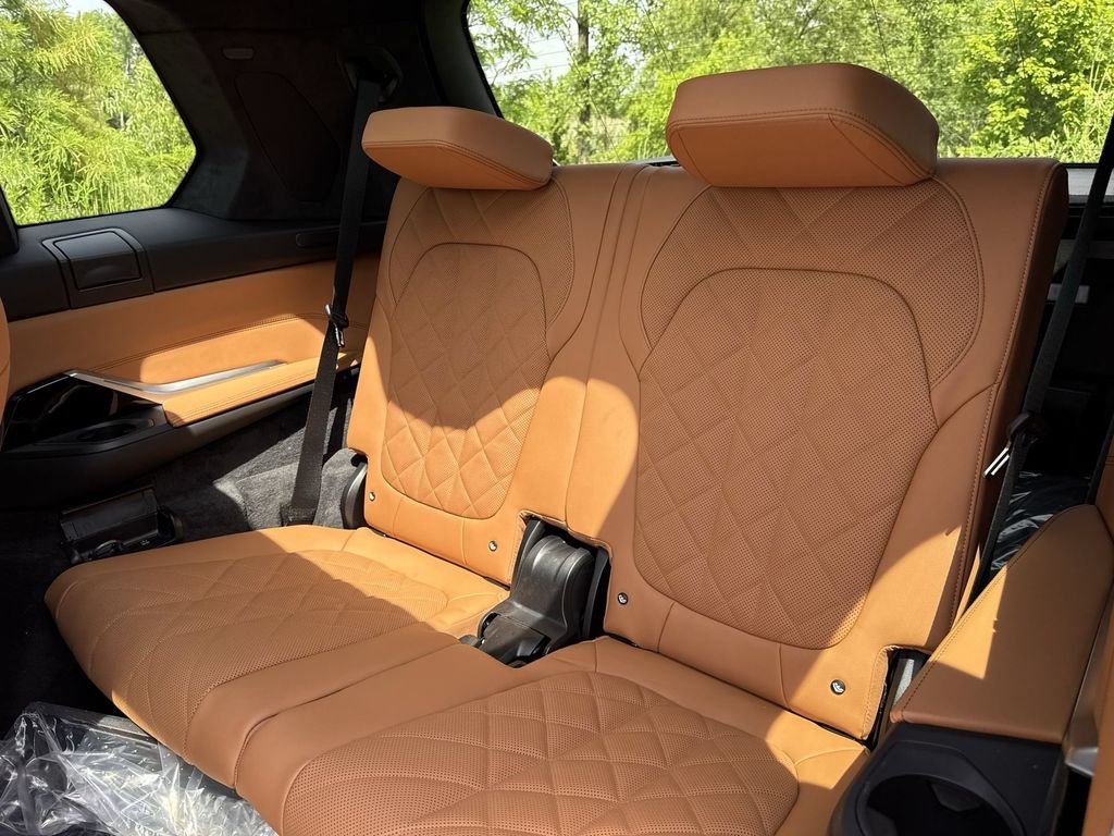 New 2027 Gray BMW xDrive40i image 26