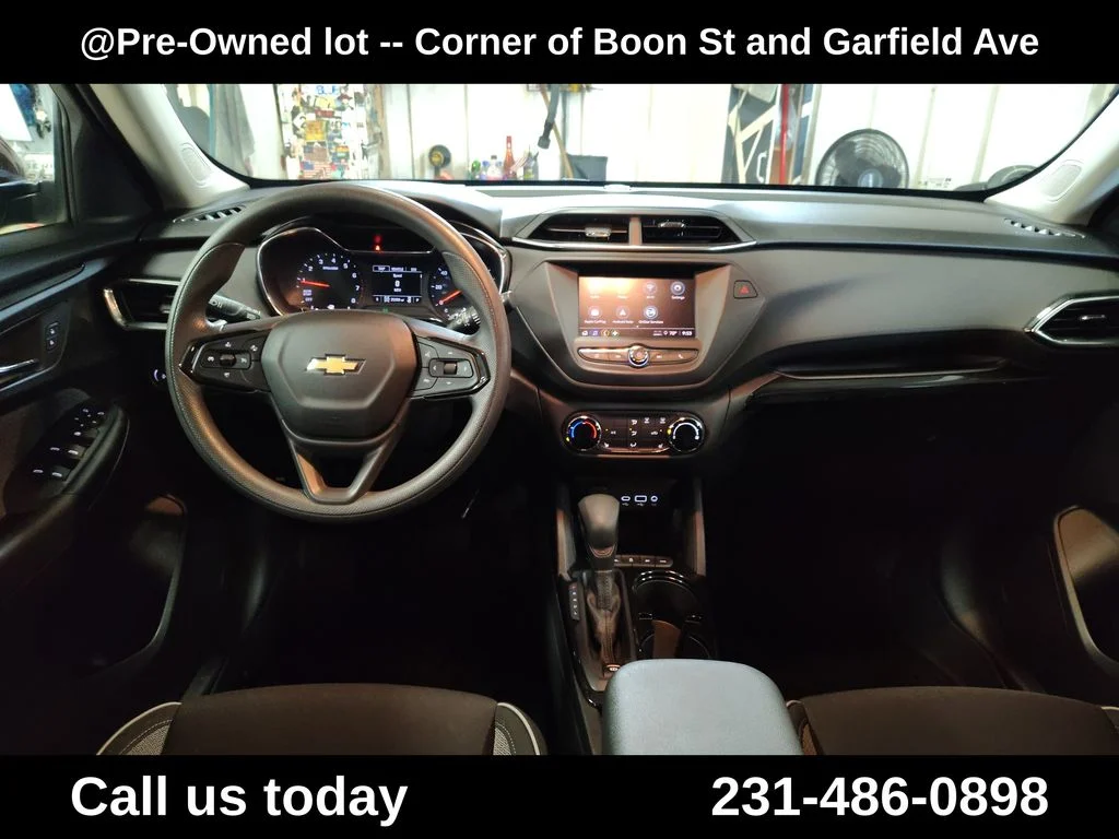 Used 2022 Red Chevrolet LT image 18