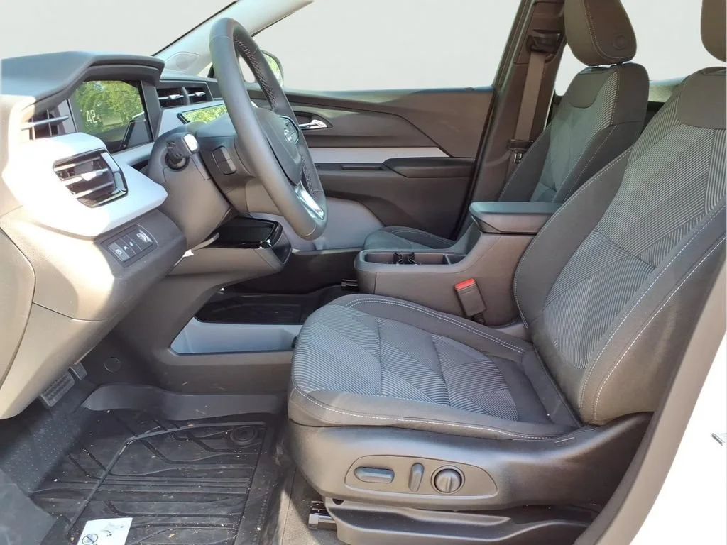 2027 Chevrolet Bolt LT - Photo 16