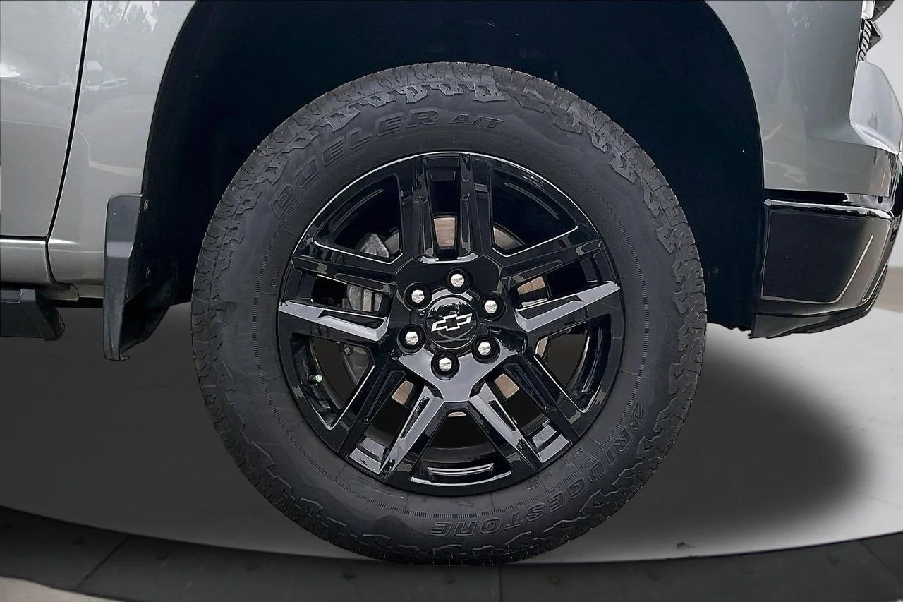 Certified Used 2025 Gray Chevrolet LT Trail Boss image 35