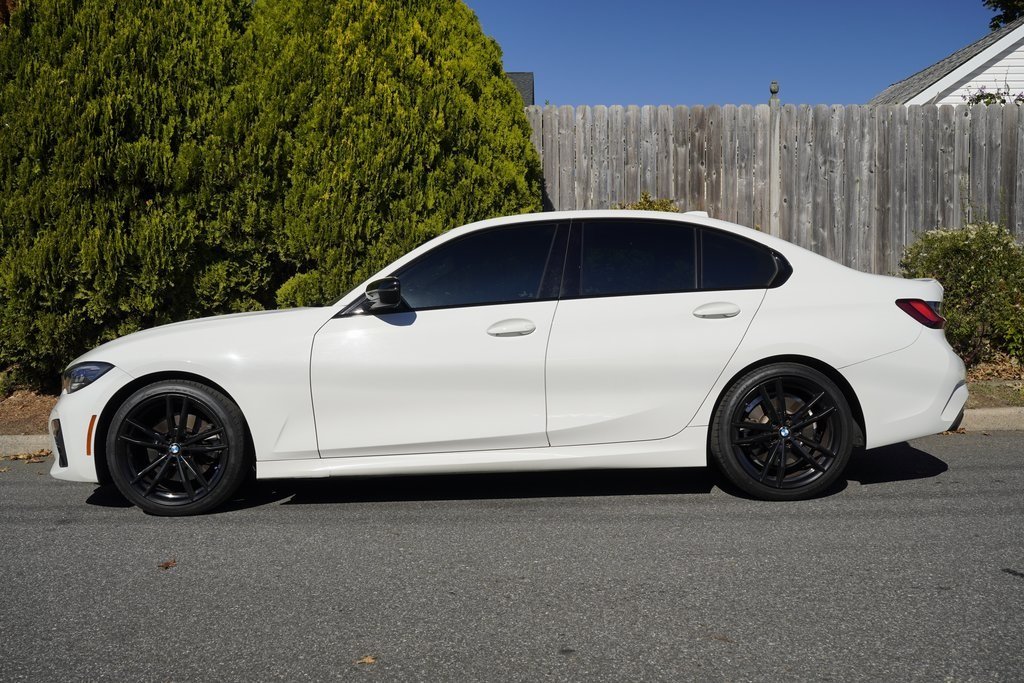 2022 Bmw 330i 3-Series photo 2