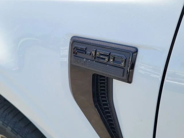 New 2026 Oxford White Ford XLT image 12