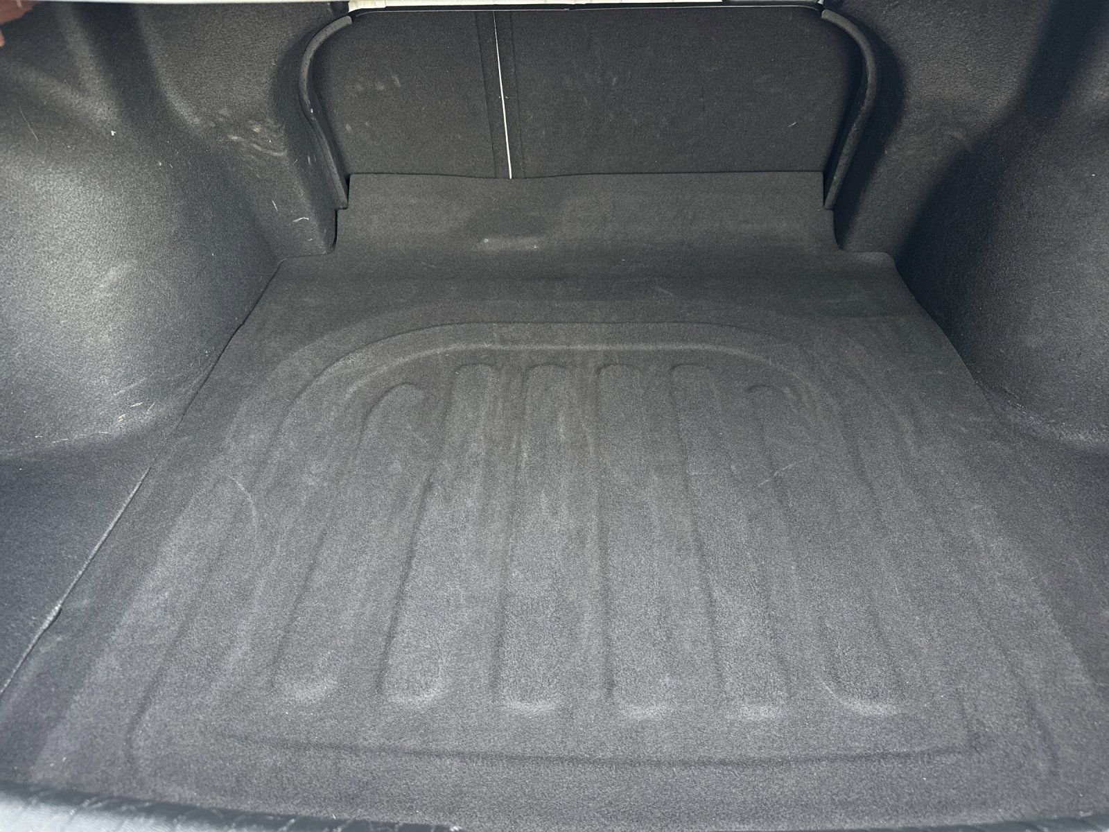 Used 2023 Silver Hyundai SEL image 14