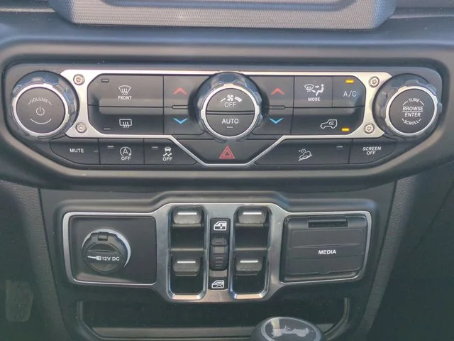 Used 2021 White Jeep Unlimited Sahara Altitude image 24