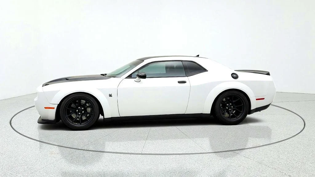 Used 2020 White Knuckle Clearcoat Dodge R/T Scat Pack 50th Ann. Widebody RWD w/ harman/kardon & Sunroof image 8