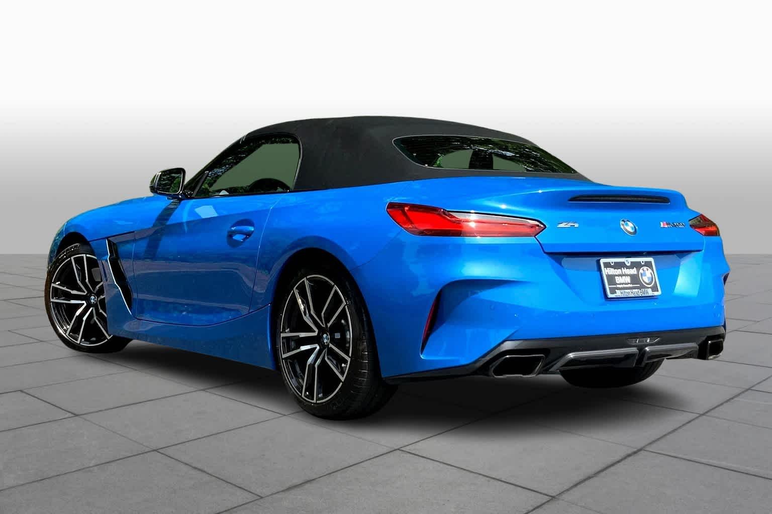 Used 2020 Misano Blue Metallic BMW sDriveM40i image 11