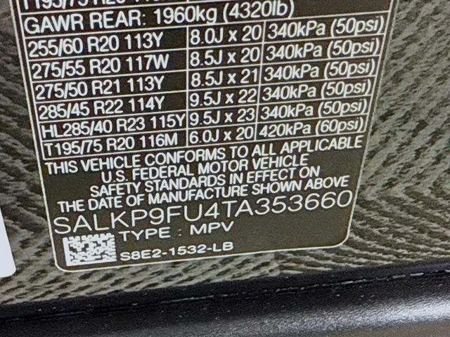 New 2026 Carpathian Grey Land Rover SE image 34
