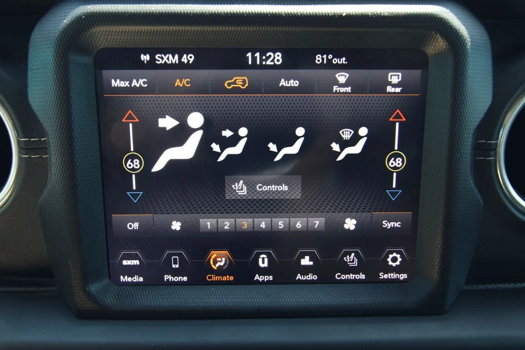 Used 2019 Black Jeep Unlimited Sahara image 30