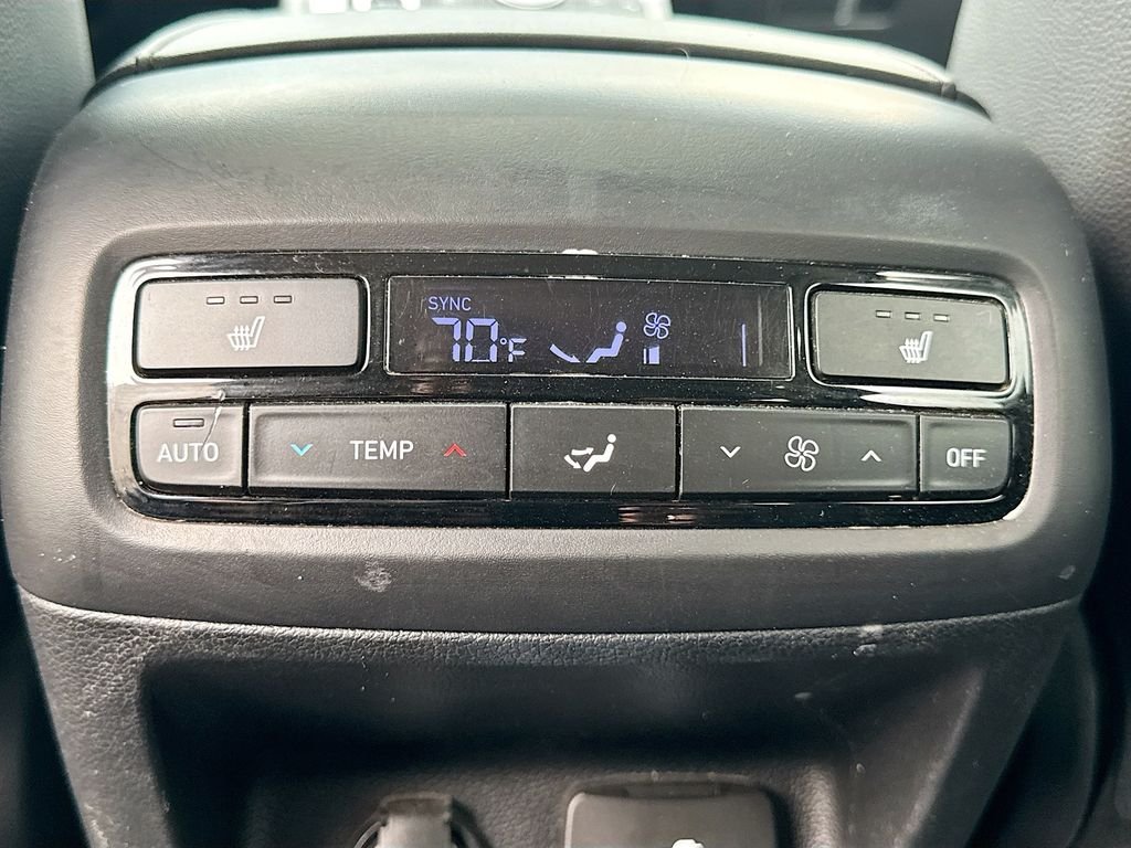 Used 2022 Black Hyundai SEL image 29