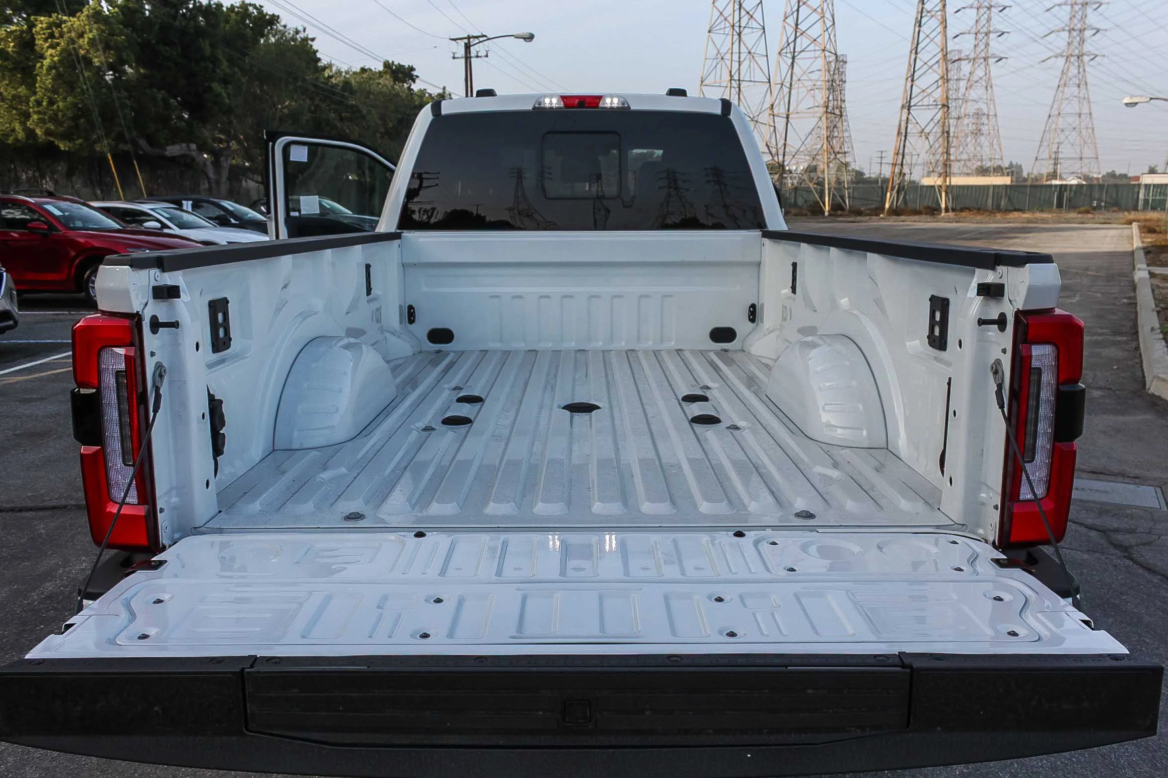 New 2026 Star White Metallic Tri-Coat Ford F-350® Platinum® image 13