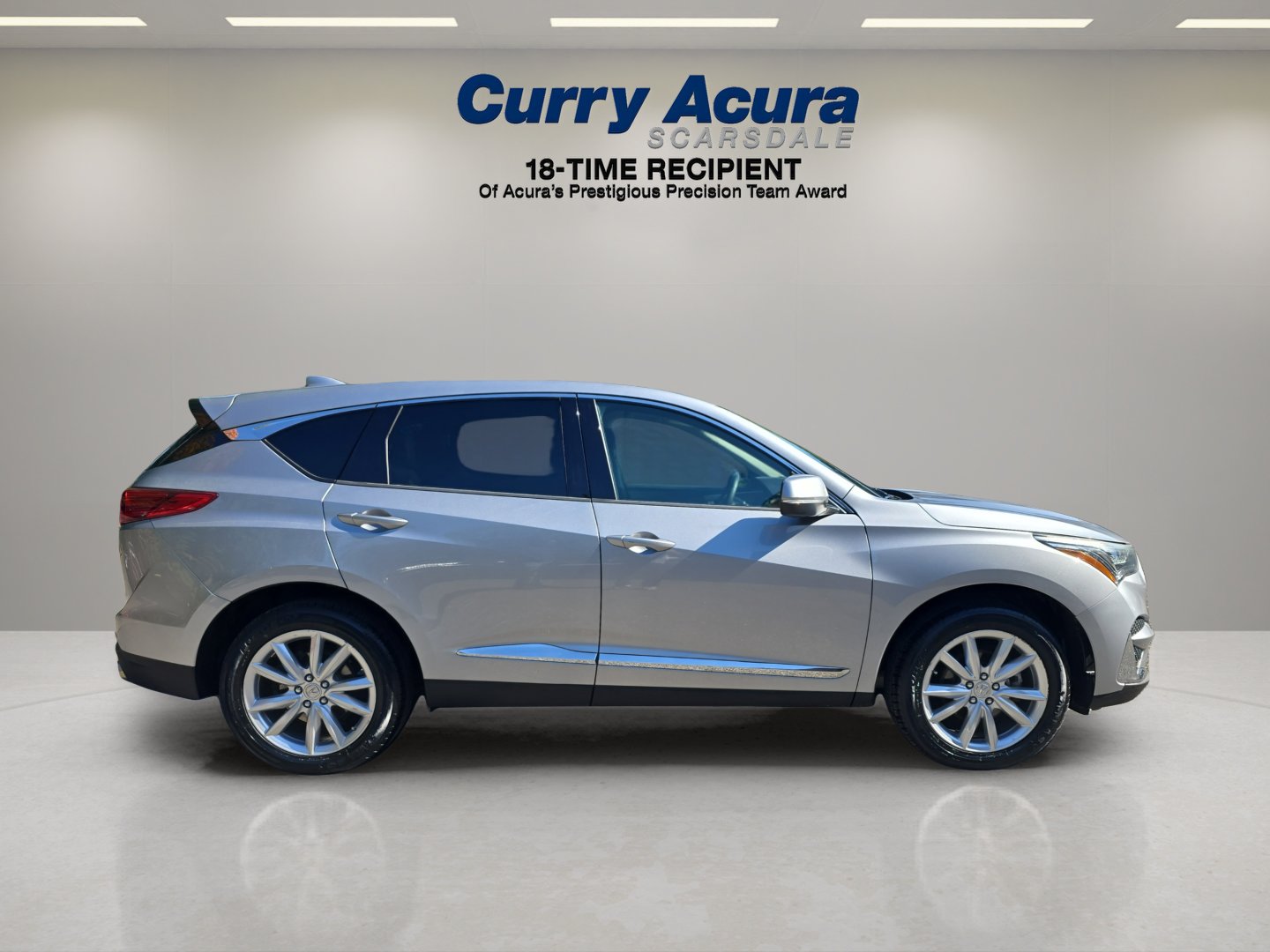 Used 2019 Silver Acura SH-AWD image 6