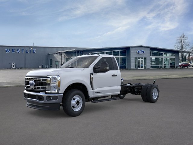 2025 Ford Chassis Cab F-350® XL