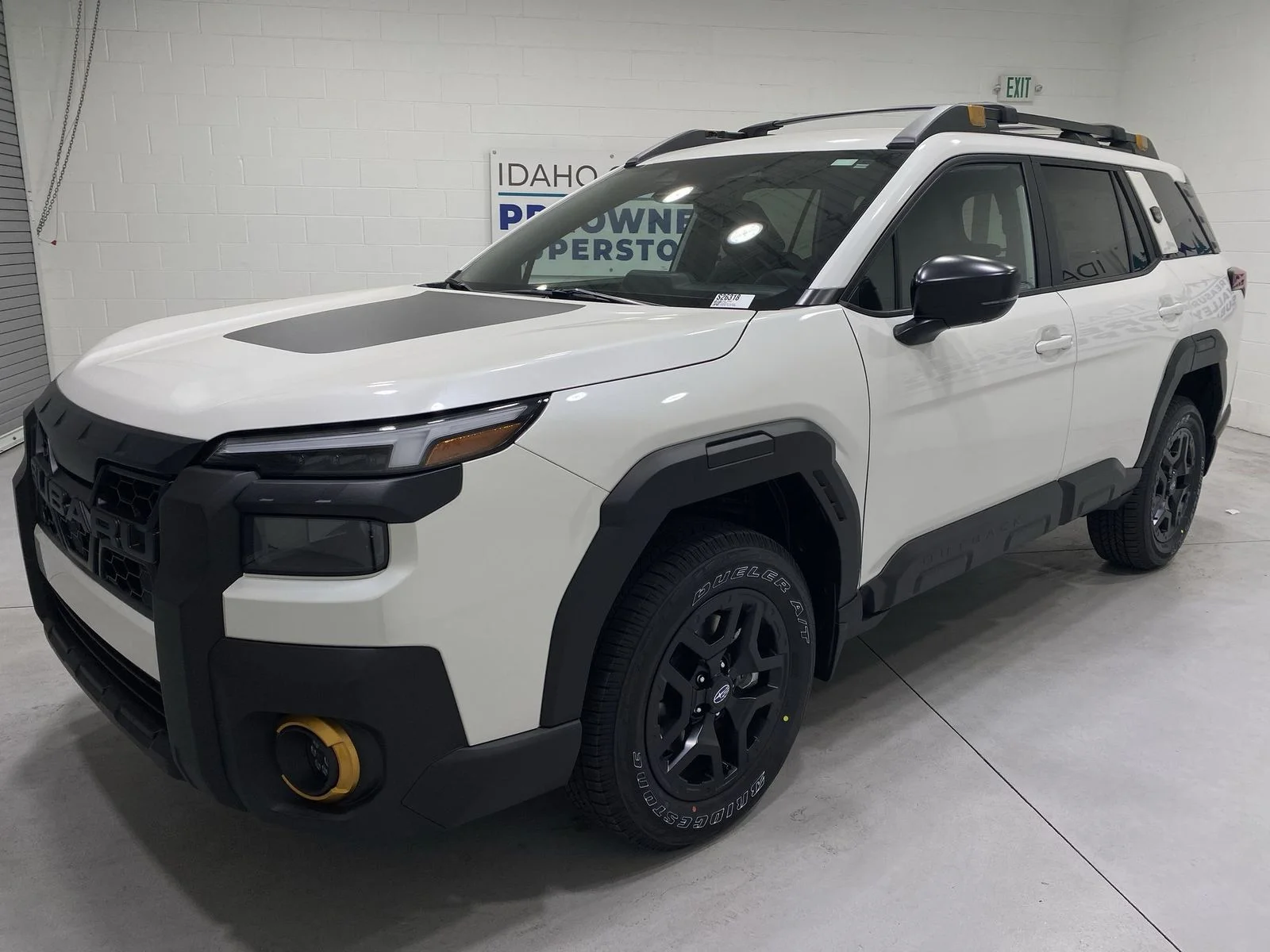 New 2026 CRYSTAL WHITE PEARL Subaru Wilderness image 4