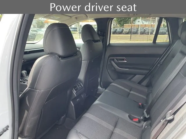 Used 2025 Pearl Mazda Preferred image 17