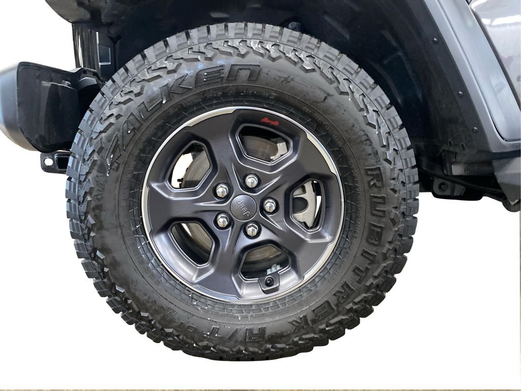 Used 2021 Gray Jeep Rubicon image 5
