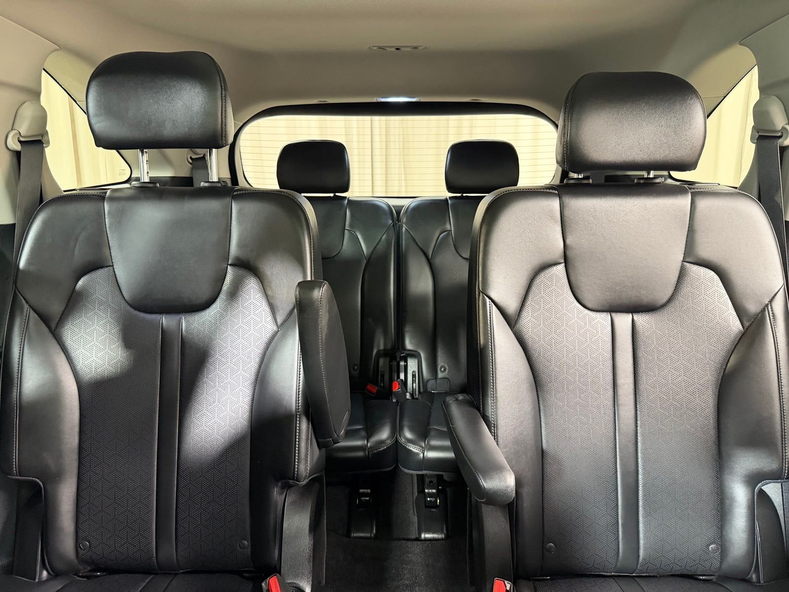 Used 2023 Silver Kia SX image 36