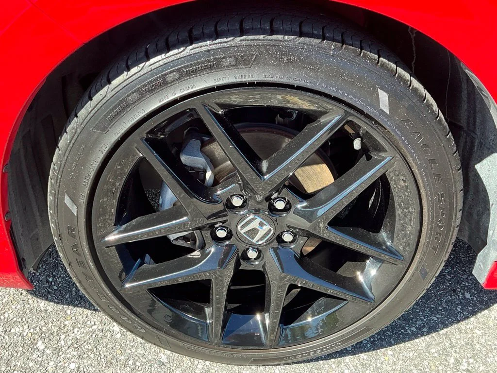 Used 2025  Honda Sport image 23
