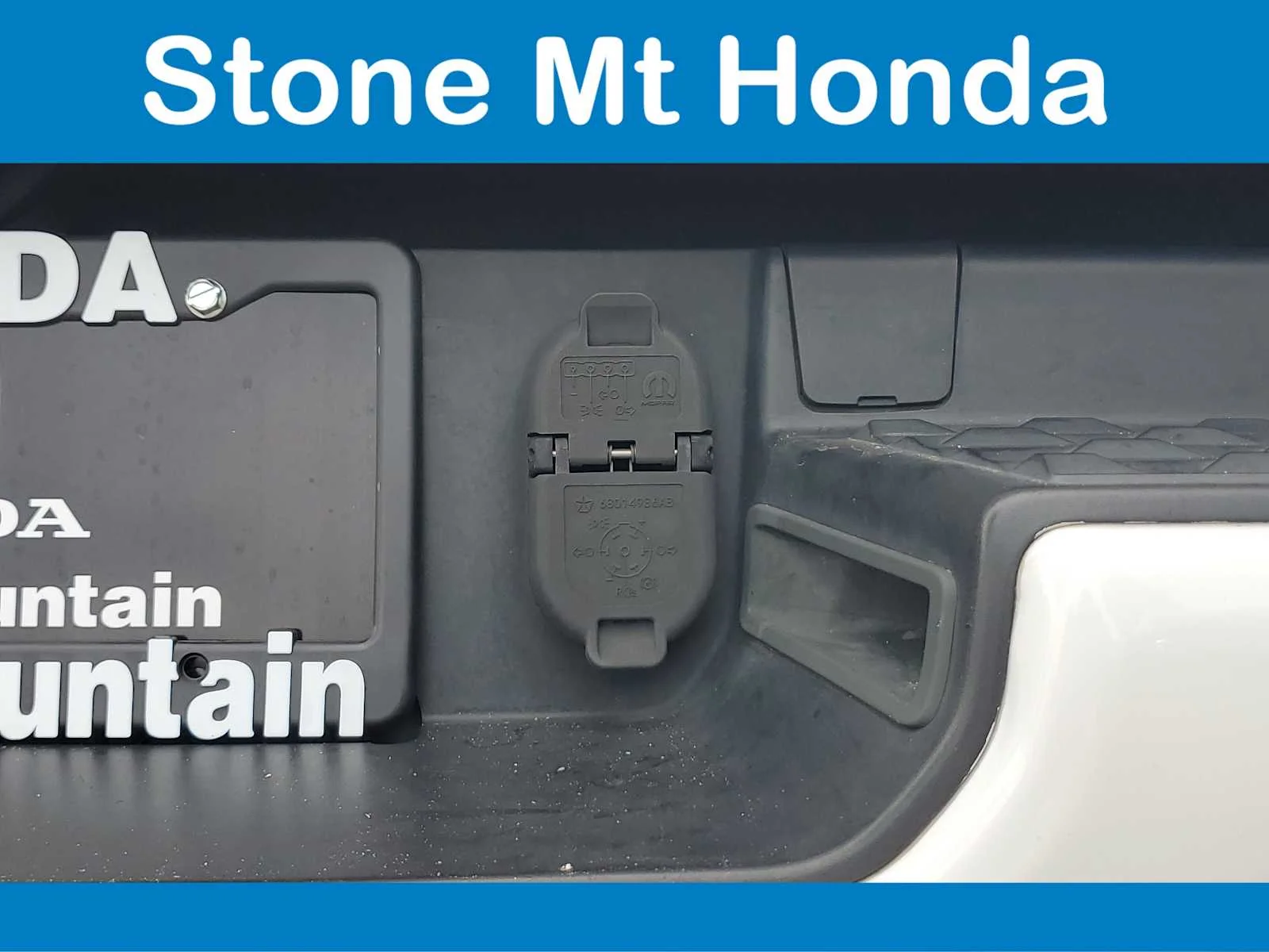 Used 2022 Bright White Clearcoat Ram Big Horn image 8