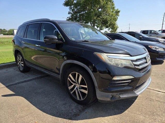 Used 2016 BLACK Honda Touring image 3