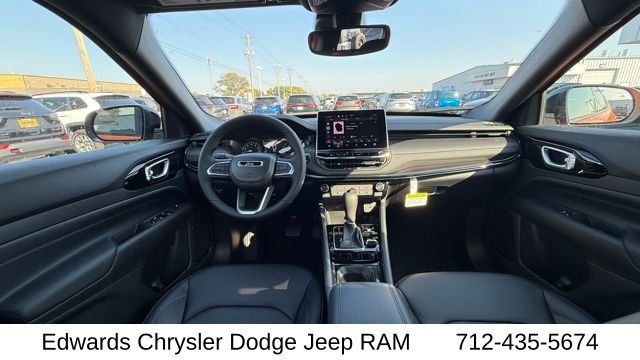 New 2026 Joose (DISC) Jeep Latitude image 32