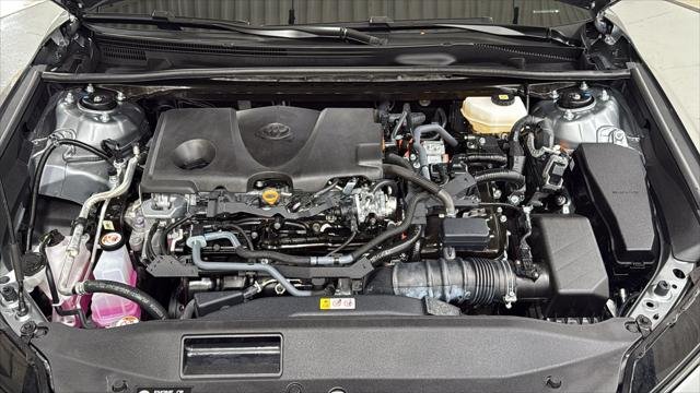Certified Used 2026 PRECIOUS METAL Toyota SE image 25