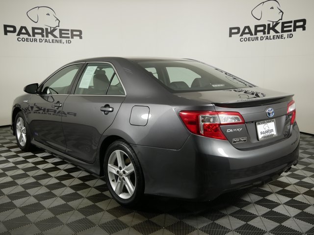 Used 2014 Magnetic Gray Metallic Toyota SE image 7