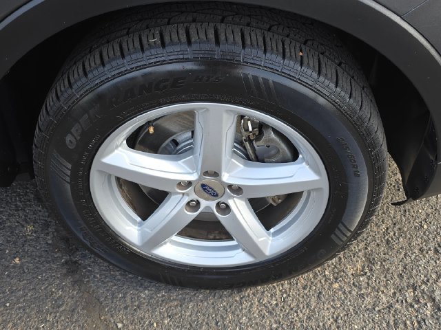Used 2017 Magnetic Ford XLT image 9