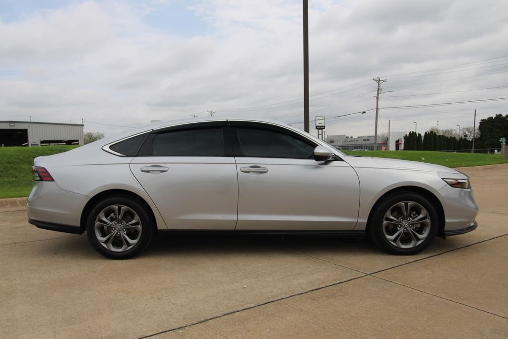 Used 2024 Silver Honda EX image 4