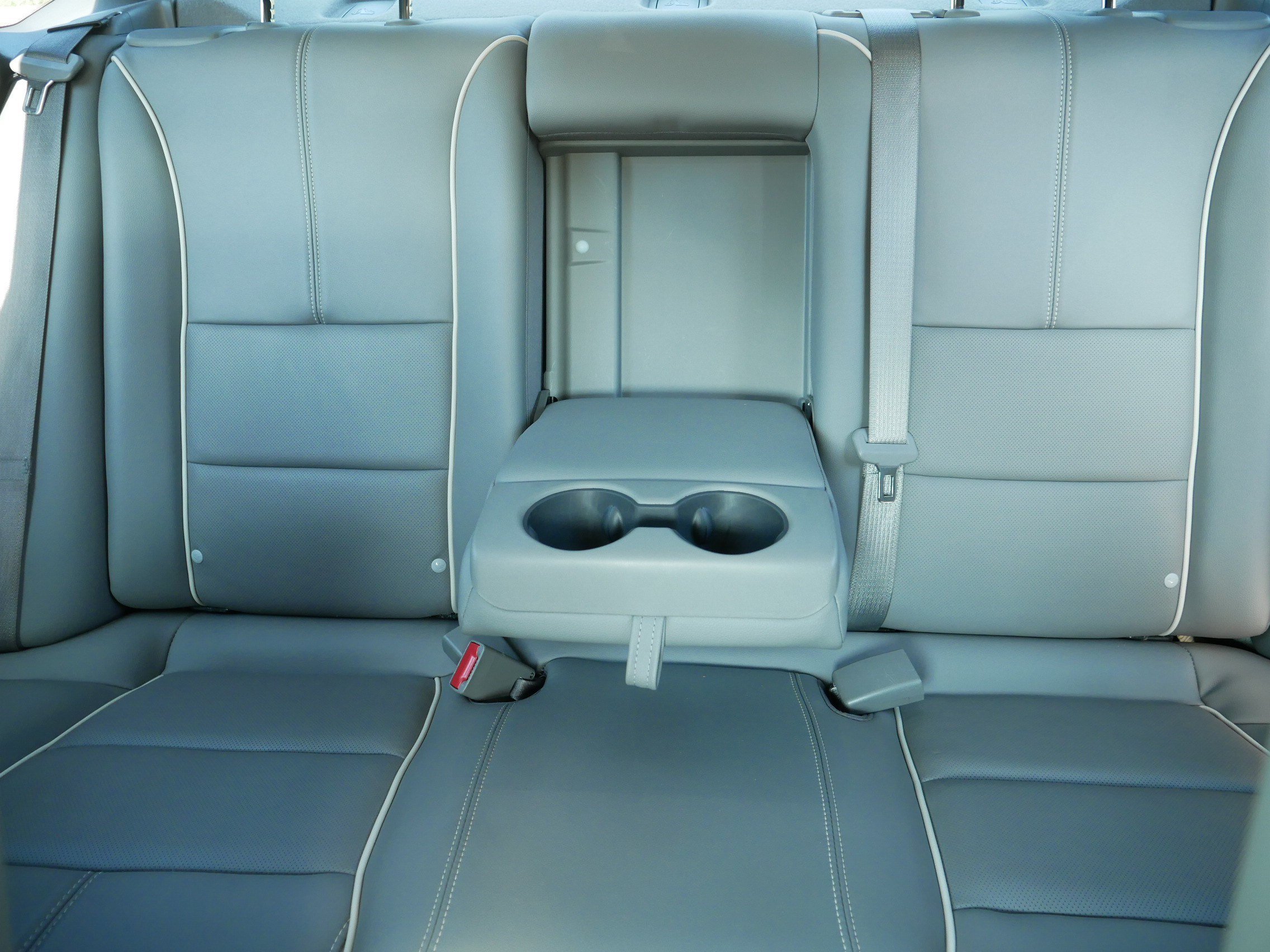 Used 2014 Ashen Gray Metallic Chevrolet LTZ image 13