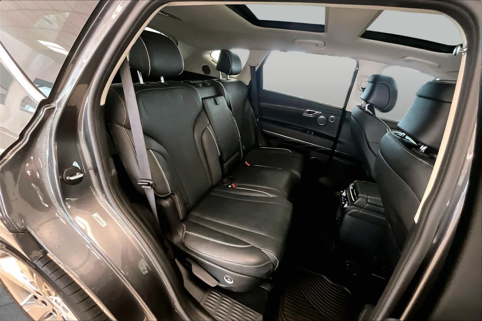 Used 2022 Himalayan Gray Genesis  image 20