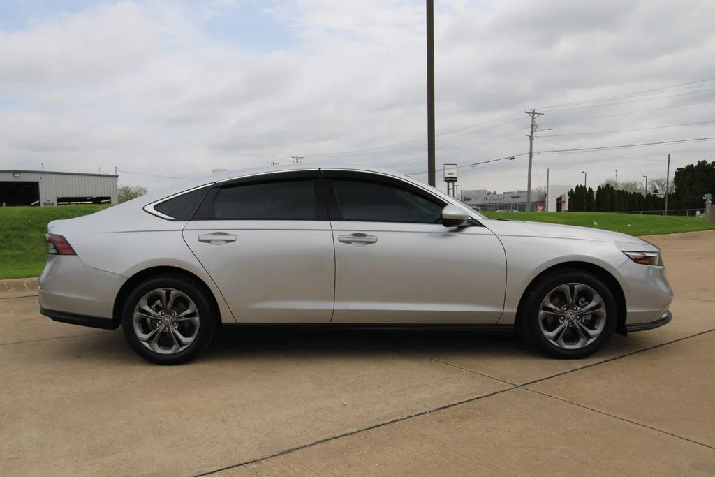 Used 2024 Solar Silver Metallic Honda EX image 4