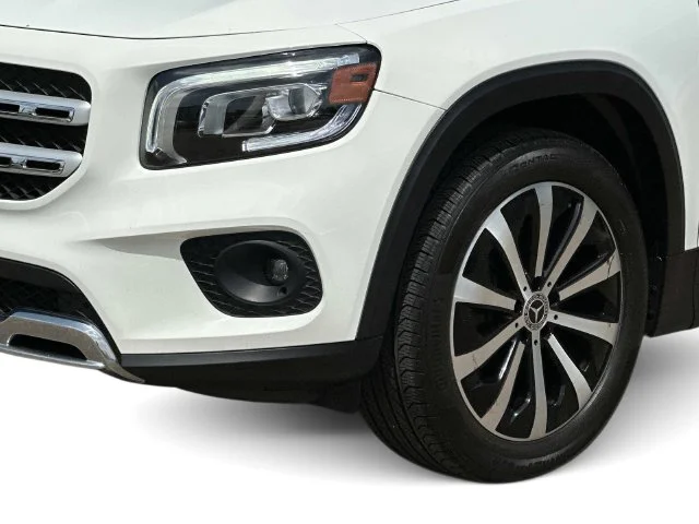 Used 2022 White Mercedes-Benz GLB 250 image 9
