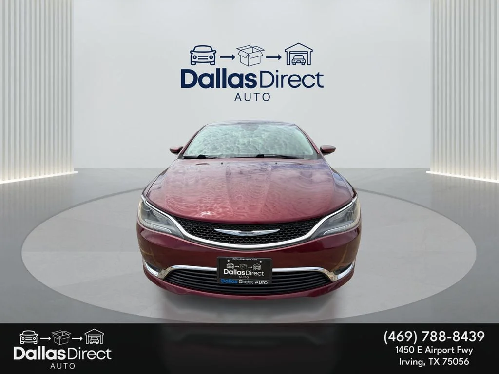 Used 2015 Velvet Red Pearlcoat Chrysler Limited image 3