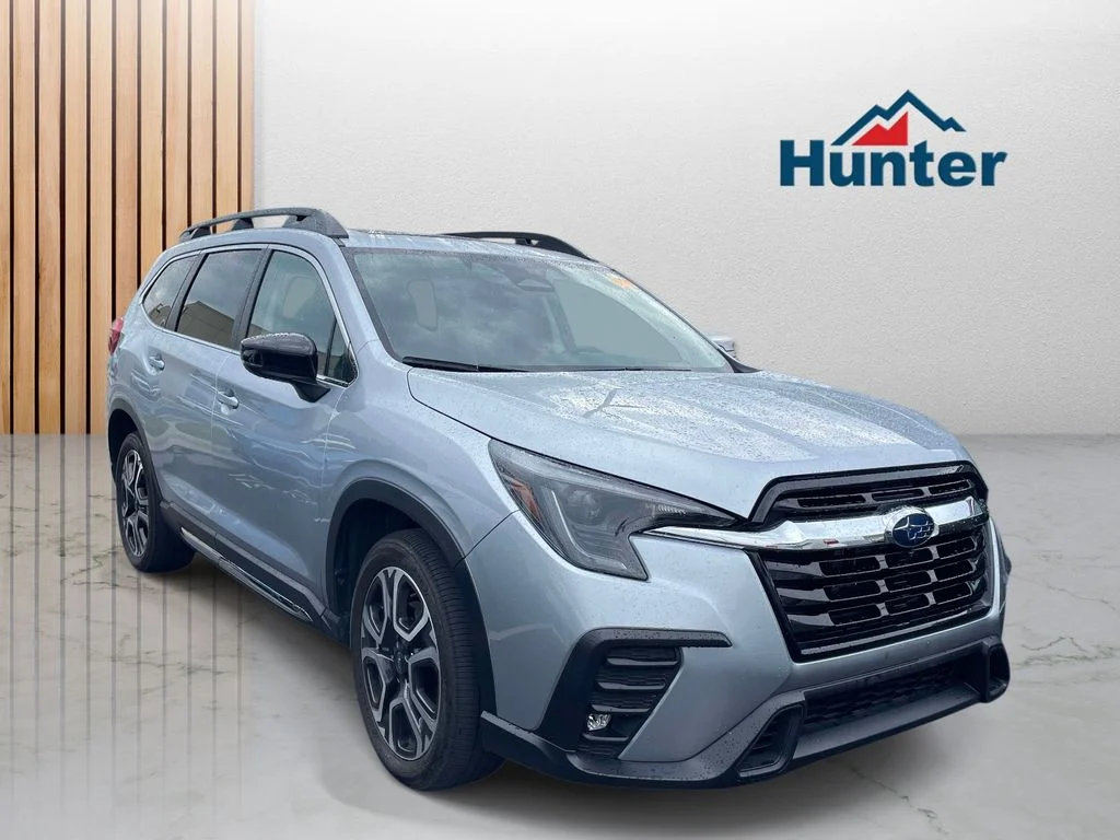 2024 Subaru Ascent Limited 8 Passenger's photo