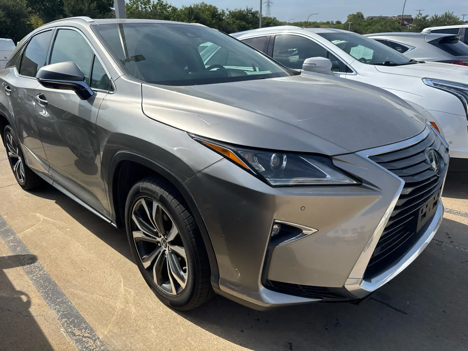 Certified Used 2019 Atomic Silver Lexus  image 2