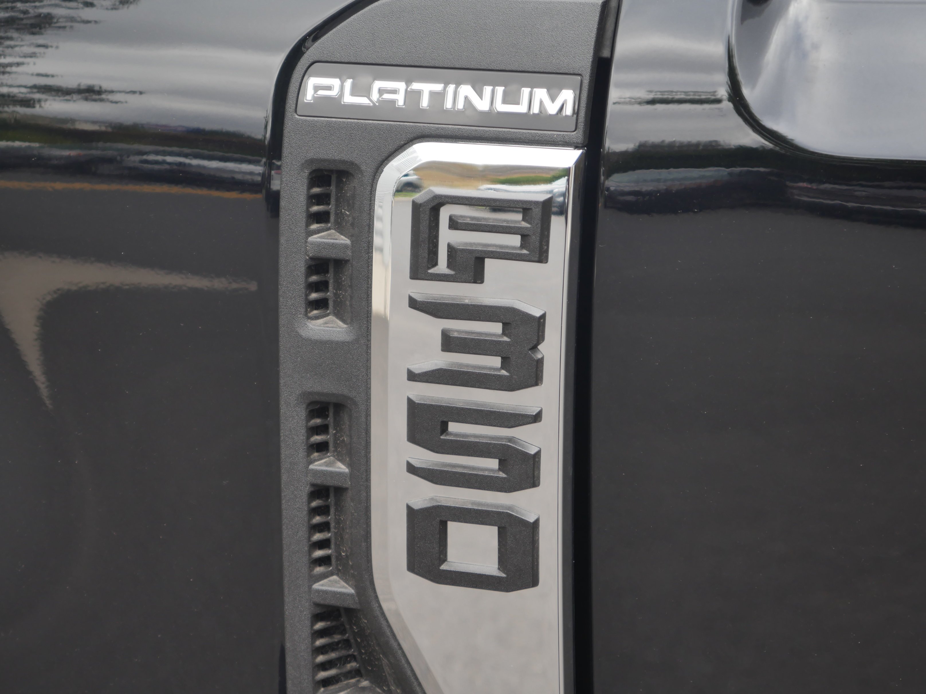 New 2026 Agate Black Metallic Ford F-350® Platinum® image 21